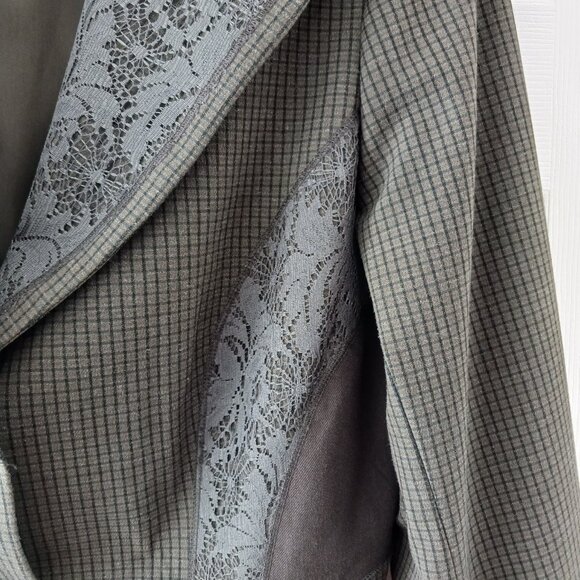 Le Chateau Womans Green Blazer size L Patterned Lace Embellishment Checkered - Picture 4 of 8
